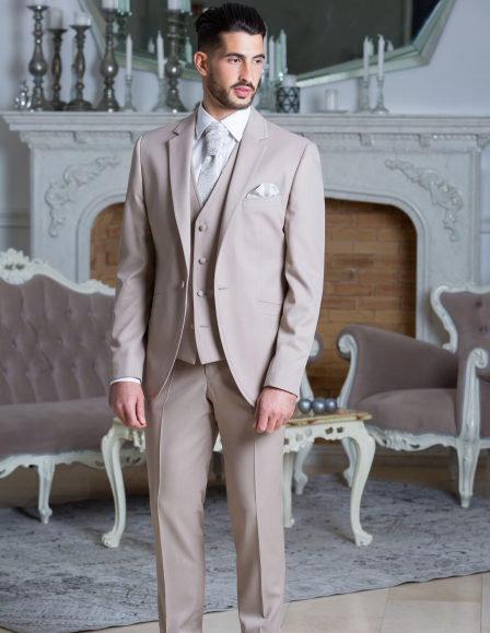 Drapp színű öltöny szövet mellénnyel