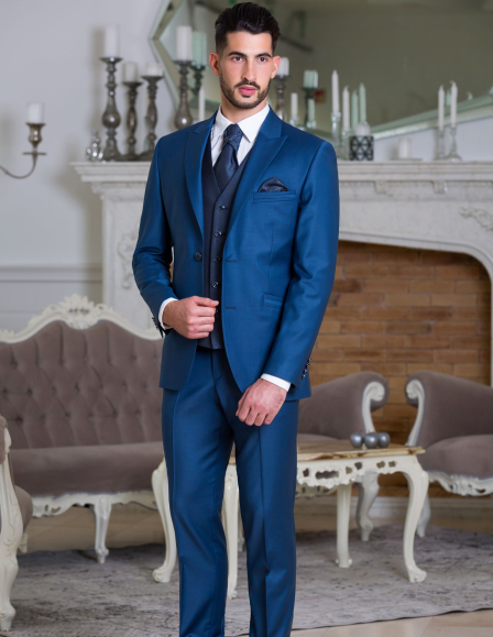Kék öltöny sötétkék szatén mellénnyel
