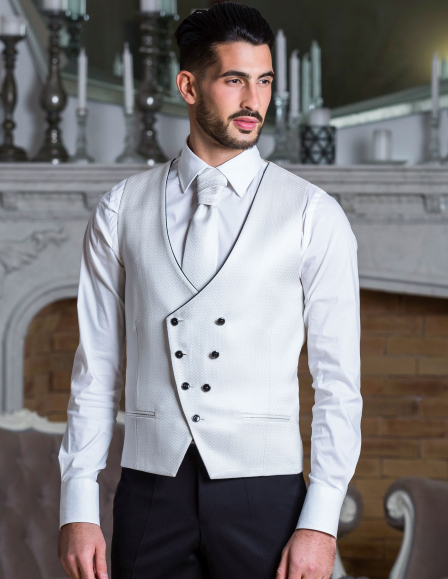 Fehér duplasoros díszmellény