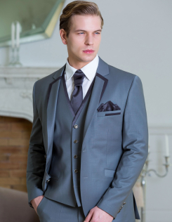 Szürke öltöny sötétkék szaténnal szabott