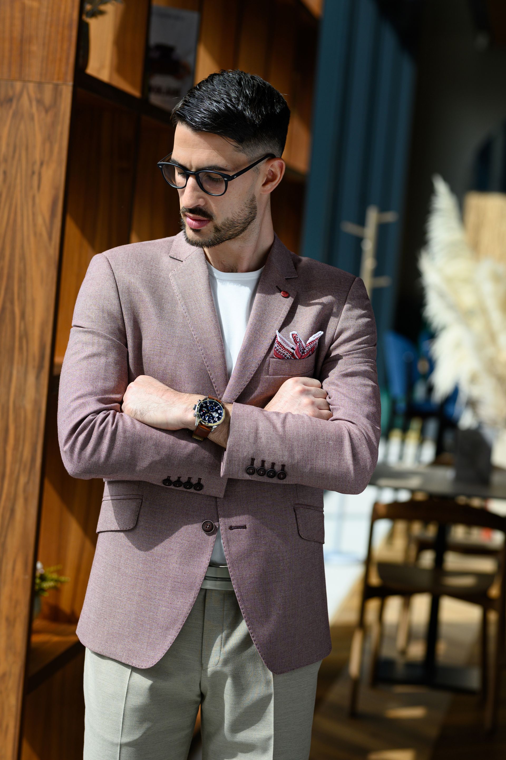 Férfi öltöny személyre szabva